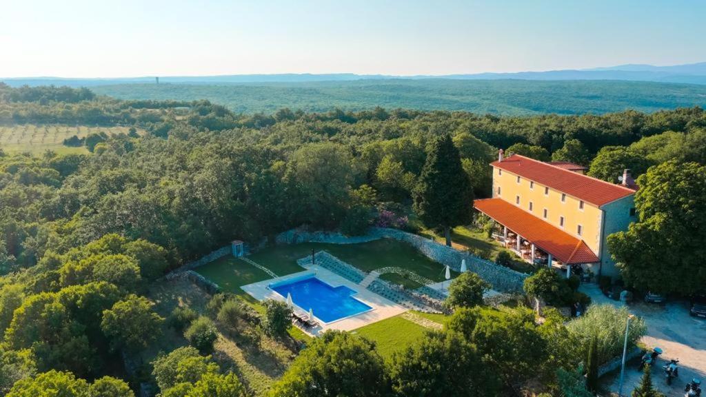 Ripenda Kras Villa Calussovo מראה חיצוני תמונה